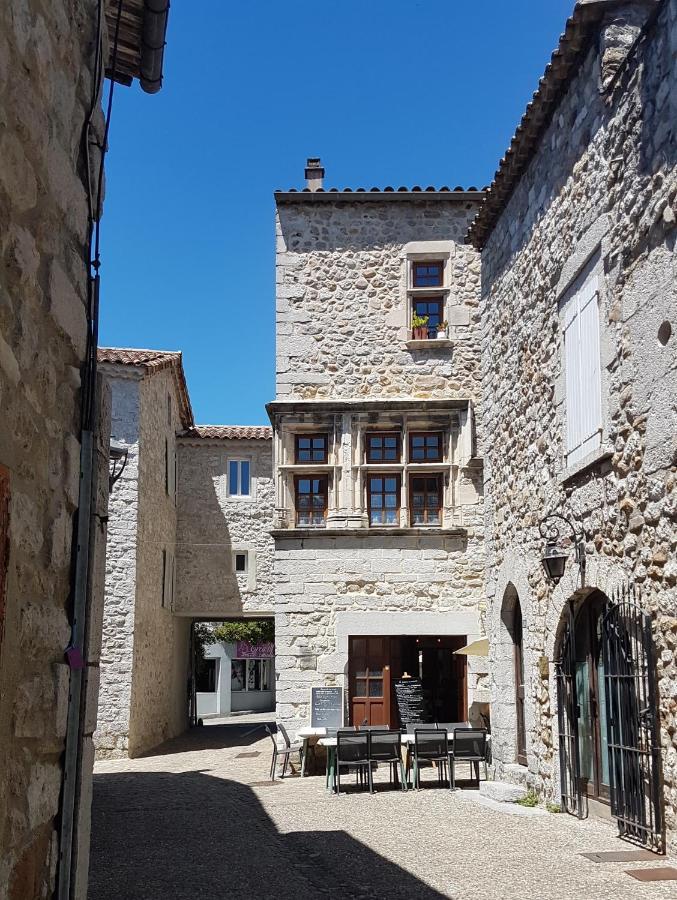 Maison Du Baron - Centre Historique De Ruoms Exteriér fotografie